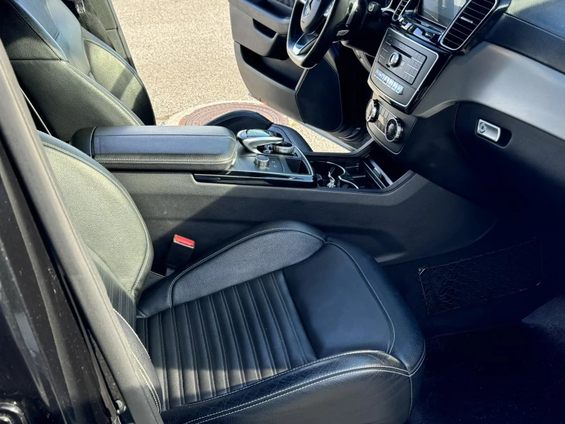 Mercedes-Benz GLE 350 * 258кс.* 4MATIC* Подгрев* 360Камера* Печка* , снимка 10 - Автомобили и джипове - 52734596