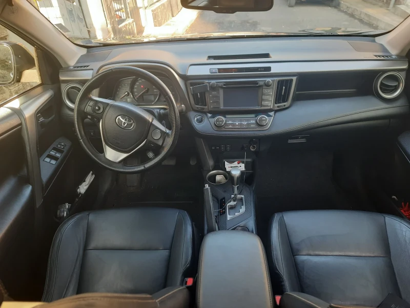 Toyota Rav4 2.2 D / 150ks , снимка 13 - Автомобили и джипове - 51704083