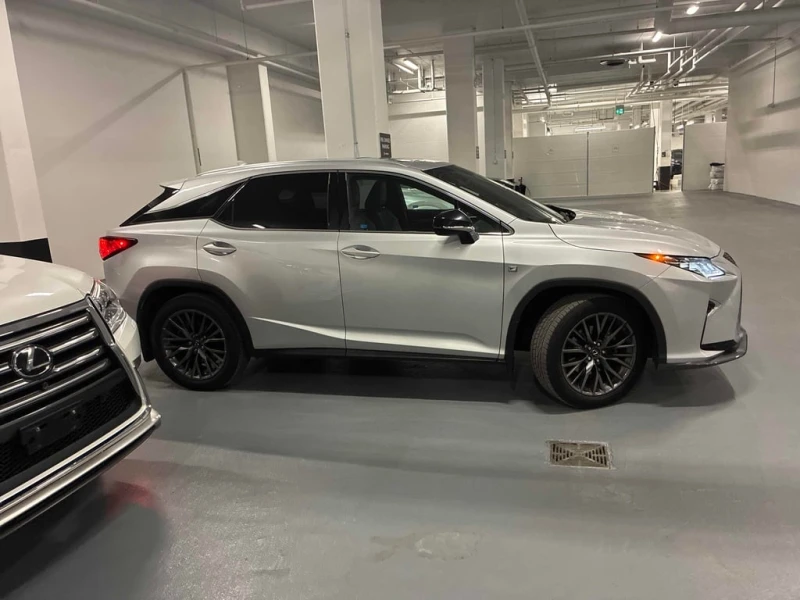 Lexus RX * AWD 4dr * CARFAX * БЕЗ ПЪРВОНАЧАЛНА ВНОСКА, снимка 3 - Автомобили и джипове - 52725358