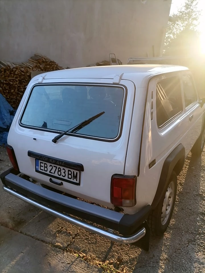 Lada Niva 1.7i, снимка 7 - Автомобили и джипове - 48213286