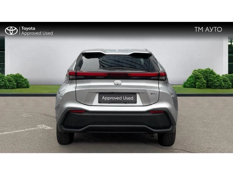 Toyota C-HR 1.8 HEV E-CVT CLUB FWD, снимка 4 - Автомобили и джипове - 53438112