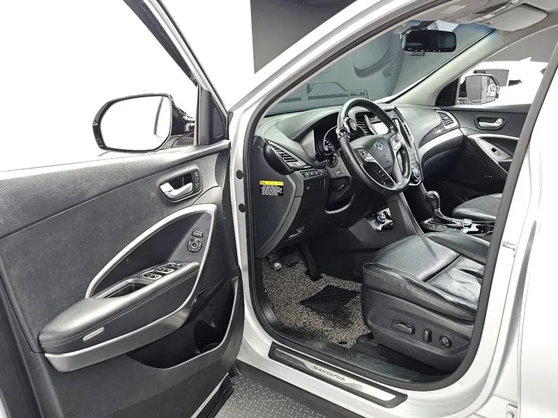 Hyundai Santa fe DIESEL (E-VGT) 2.0 2WD PREMIUM, снимка 10 - Автомобили и джипове - 55011767
