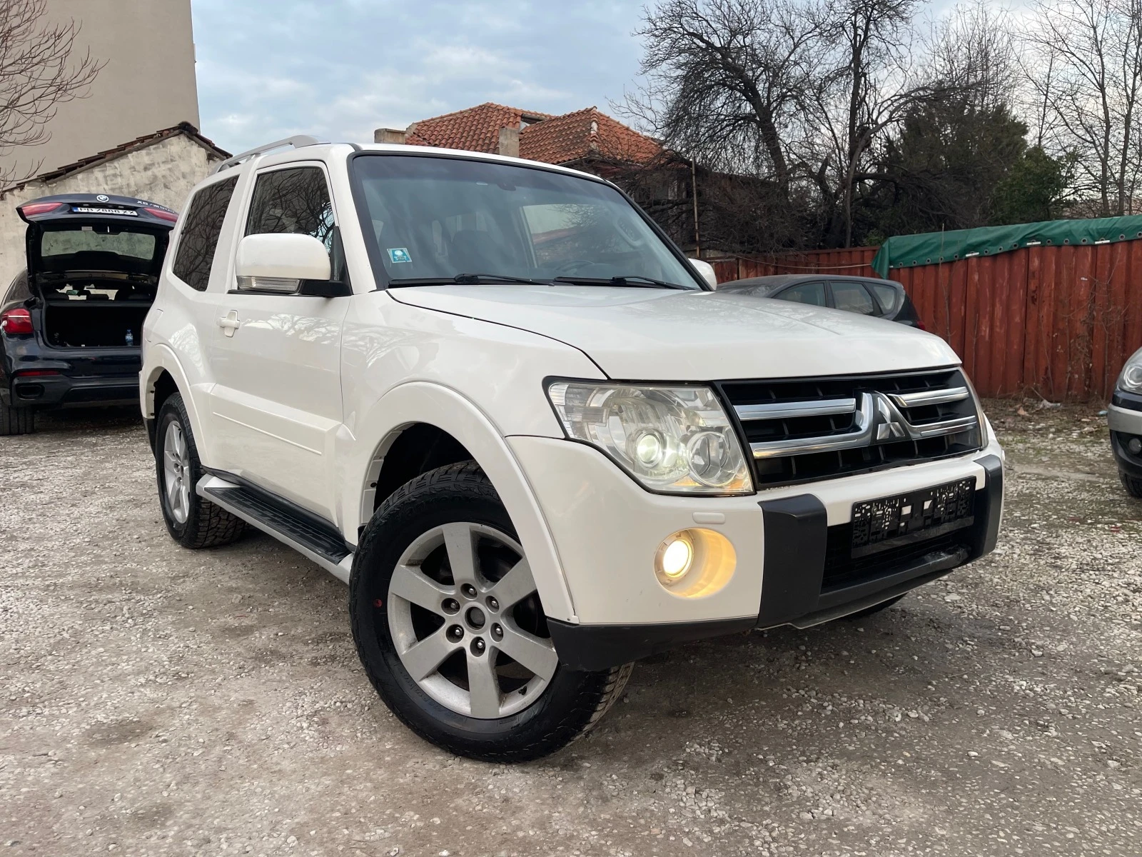 Mitsubishi Pajero 3.2D 170HP AVTOMAT 4x4 FACELIFT NAVi XENON 2010G - изображение 6