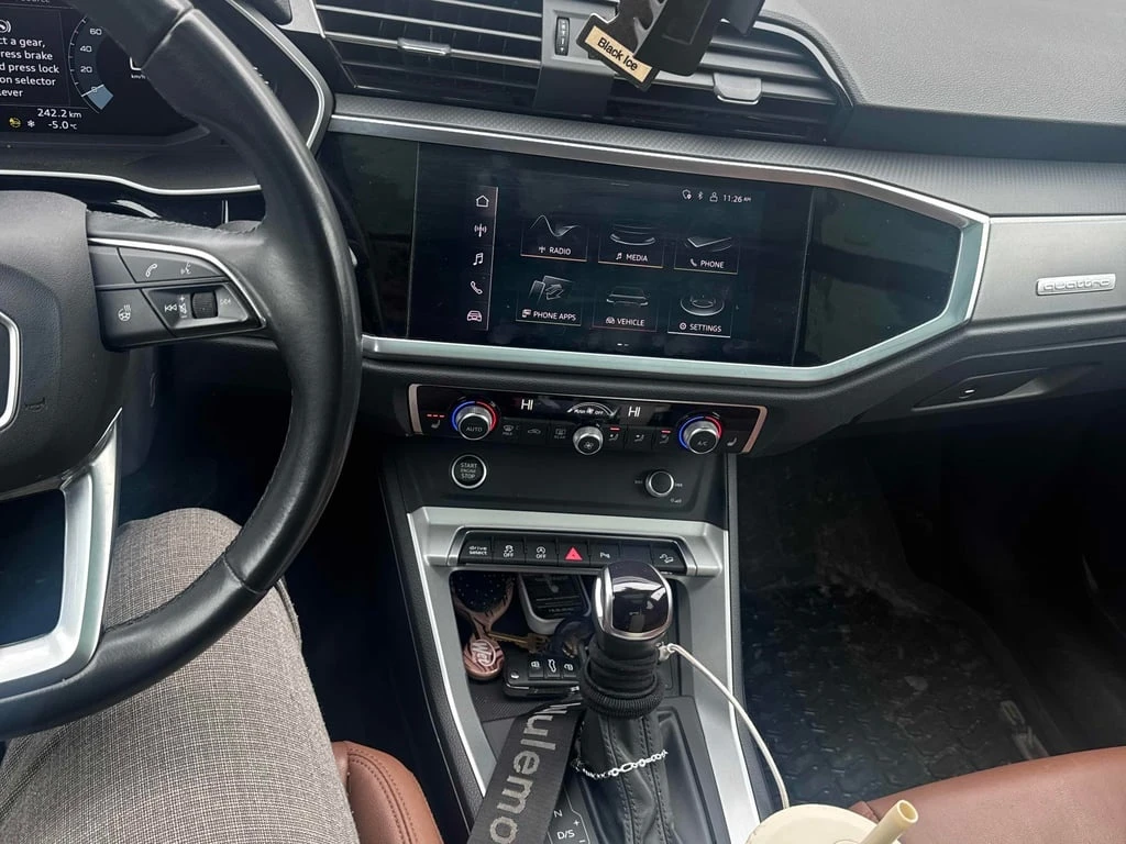 Audi Q3 2022 Progressiv * CARFAX * БЕЗ ПЪРВОНАЧАЛНА ВНОСКА - изображение 9