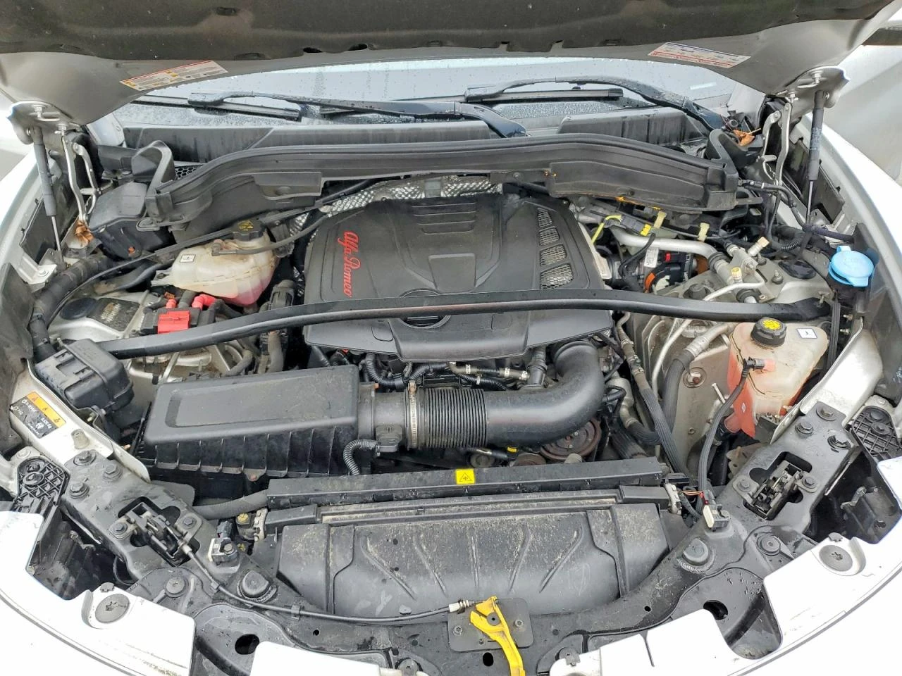 Alfa Romeo Stelvio AWD* ПОДГРЕВ* KEYLESS* MEMORY* , снимка 12 - Автомобили и джипове - 53781930