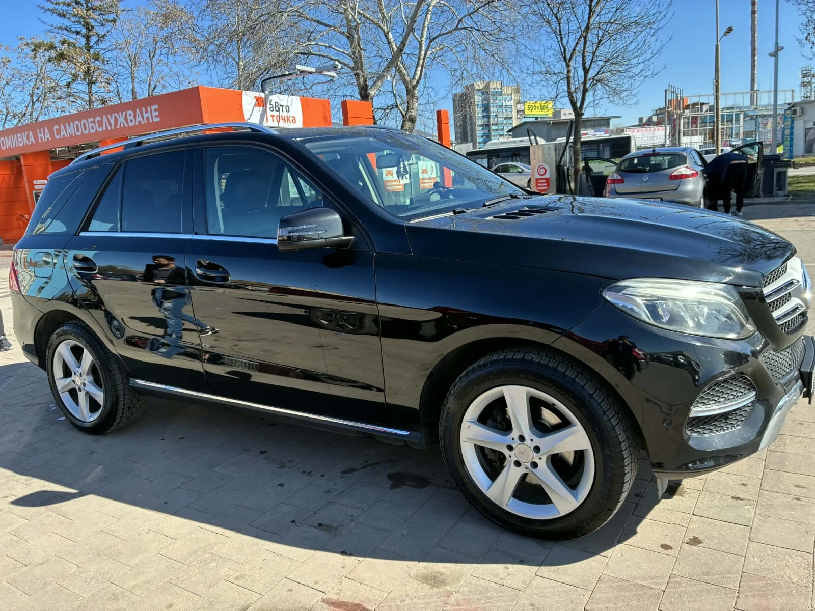 Mercedes-Benz GLE 350, снимка 2 - Автомобили и джипове - 54335621