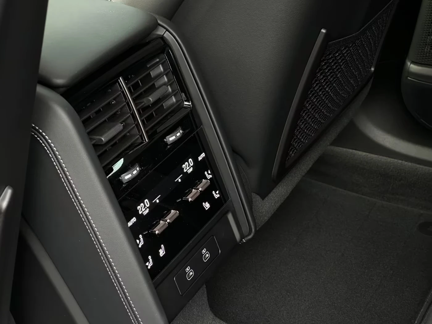 Porsche Cayenne TURBO EV ACTIVE-RIDE BOSE HEAD-UP PANORAMA , снимка 17 - Автомобили и джипове - 54646681