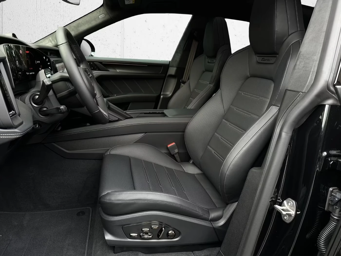 Porsche Cayenne TURBO EV ACTIVE-RIDE BOSE HEAD-UP PANORAMA , снимка 9 - Автомобили и джипове - 54646681