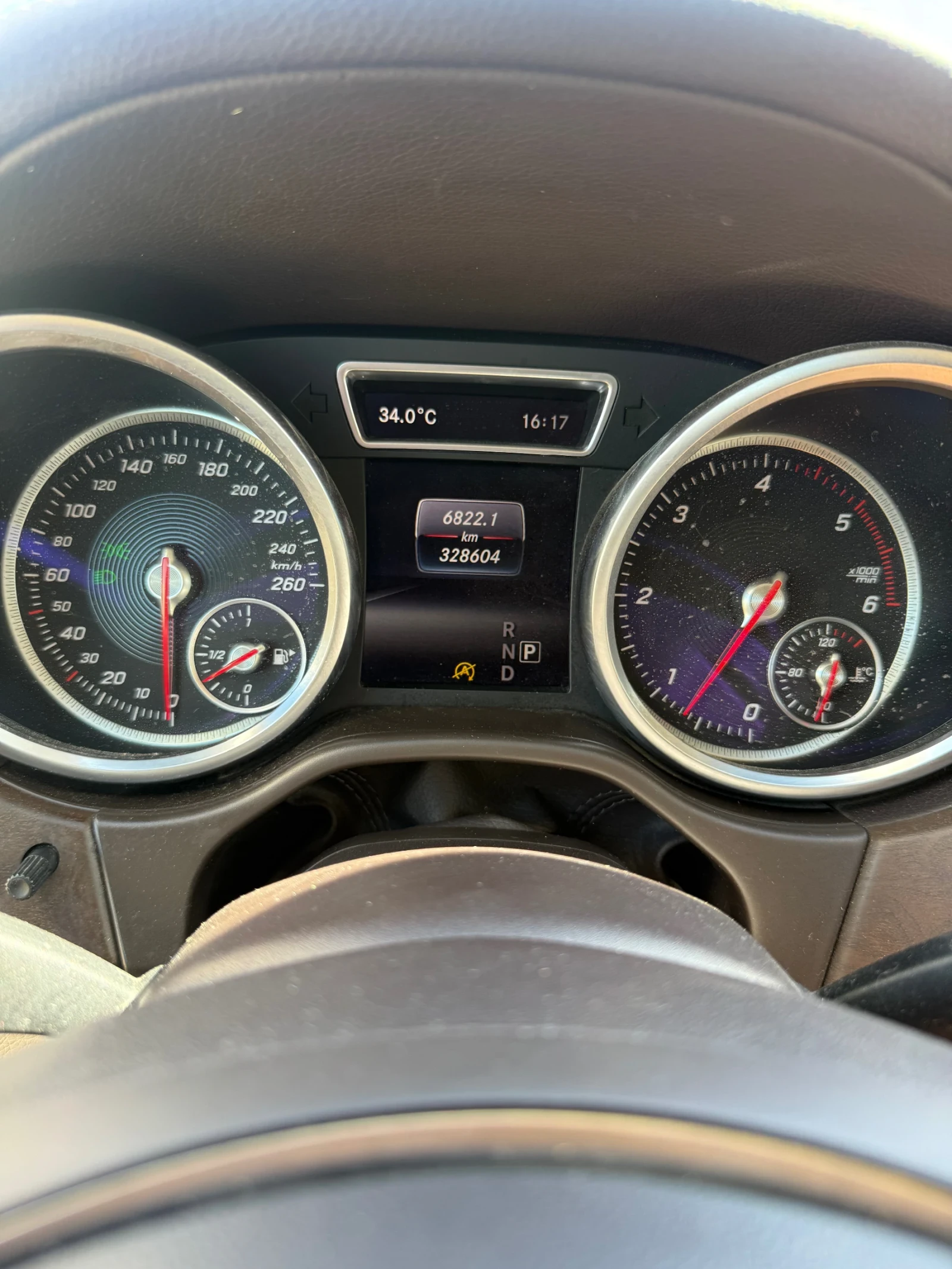 Mercedes-Benz GLE 350 D* 4Matic* Камера* ЛИЗИНГ, снимка 11 - Автомобили и джипове - 54914979