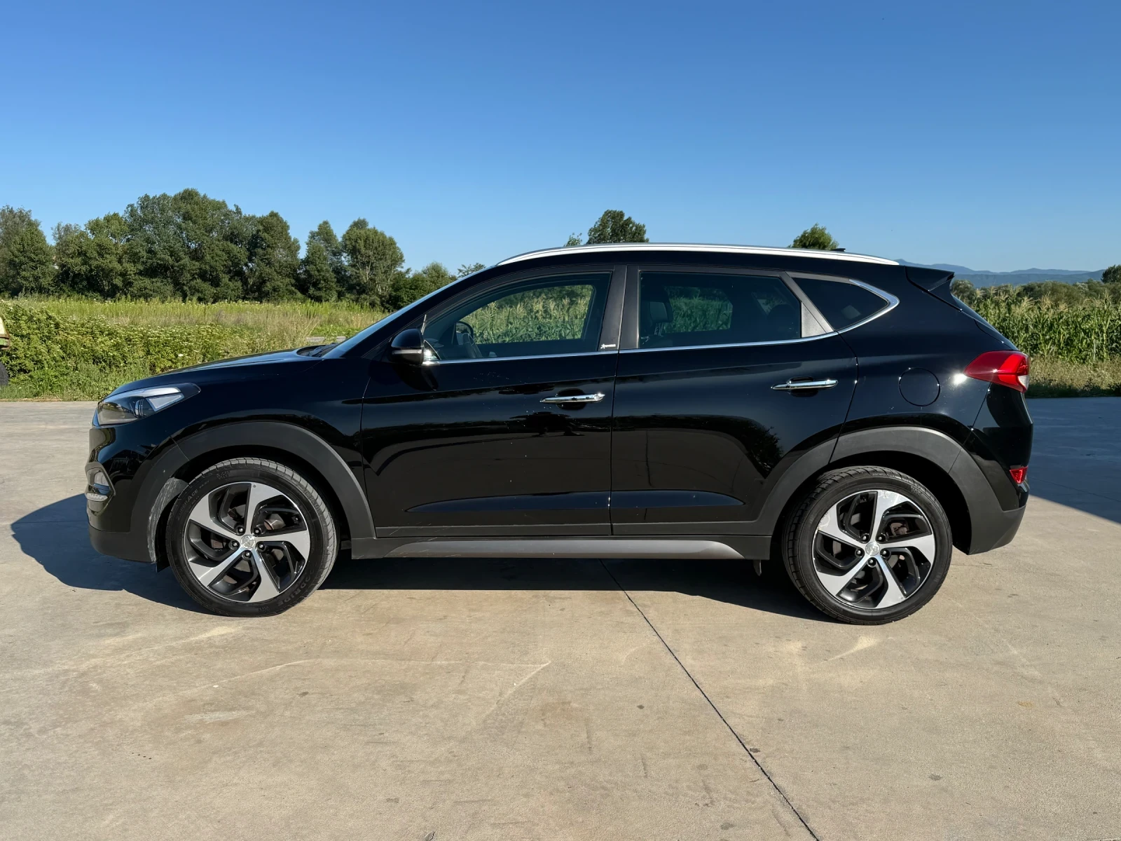 Hyundai Tucson, снимка 5 - Автомобили и джипове - 55503387
