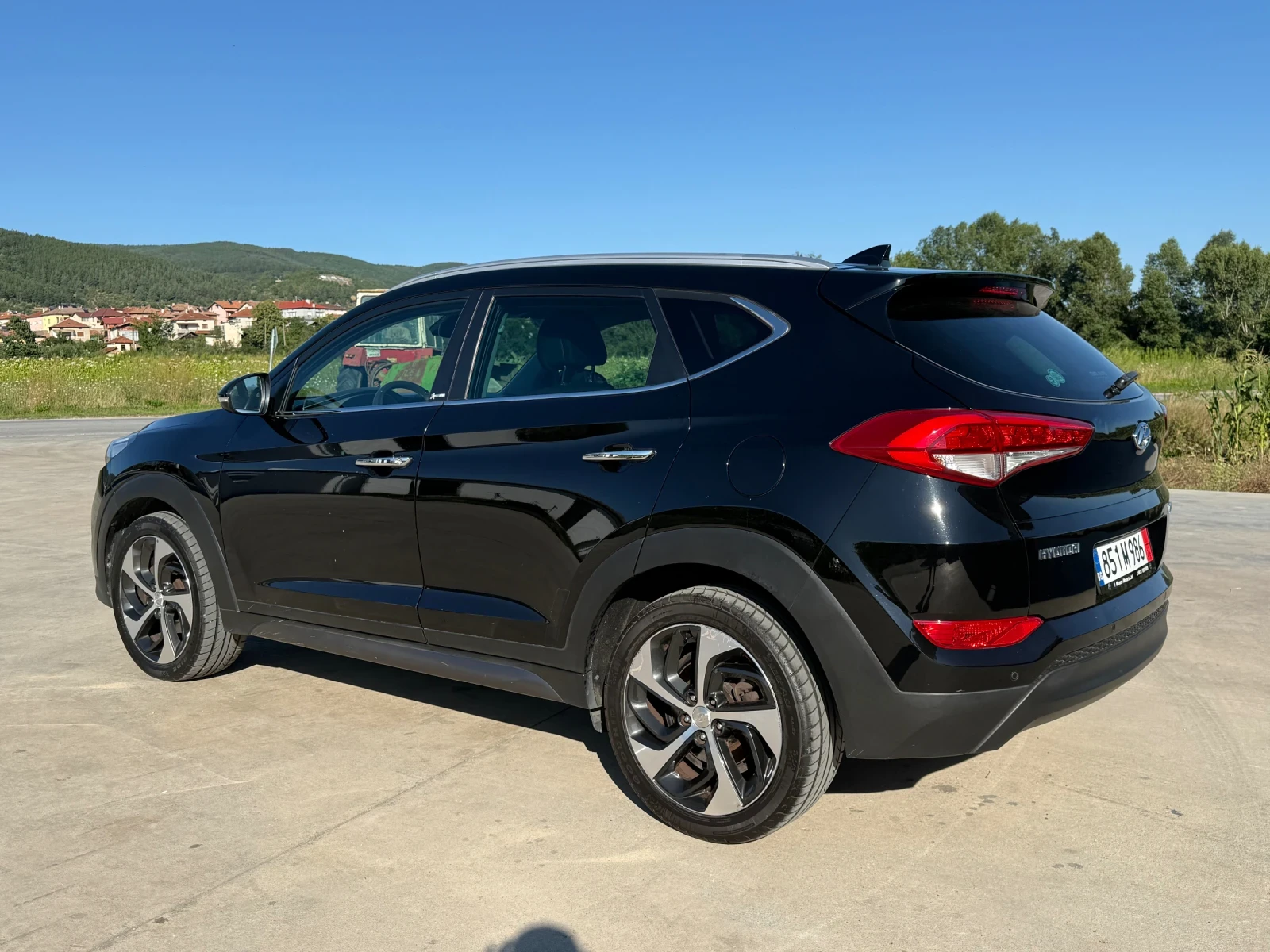 Hyundai Tucson, снимка 3 - Автомобили и джипове - 55503387