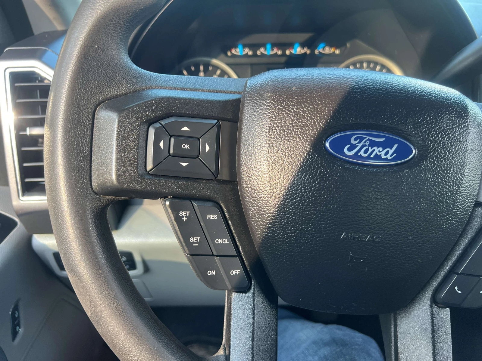 Ford F150 * 2WD SuperCrew 145 XLT * CARFAX * ��� ����������� | Mobile.bg � ����������� 15