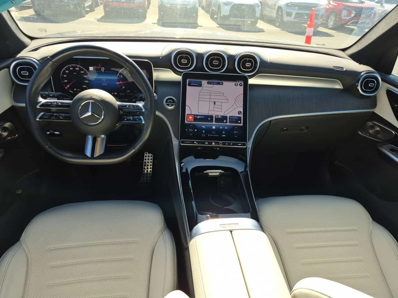 Mercedes-Benz GLC 300 * AMG Line * CARFAX * , снимка 5 - Автомобили и джипове - 56187935