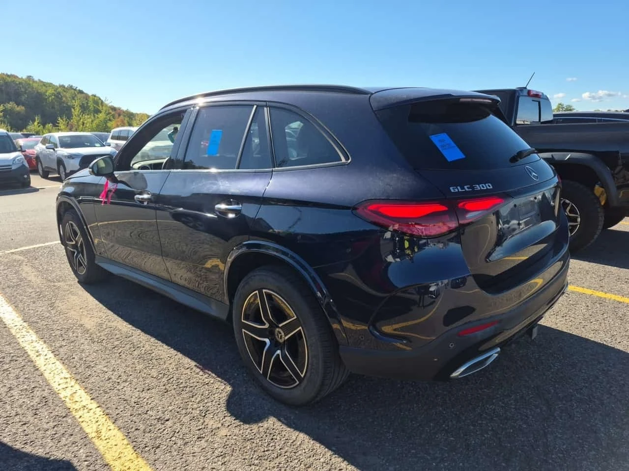 Mercedes-Benz GLC 300 * AMG Line * CARFAX * , снимка 4 - Автомобили и джипове - 56187935