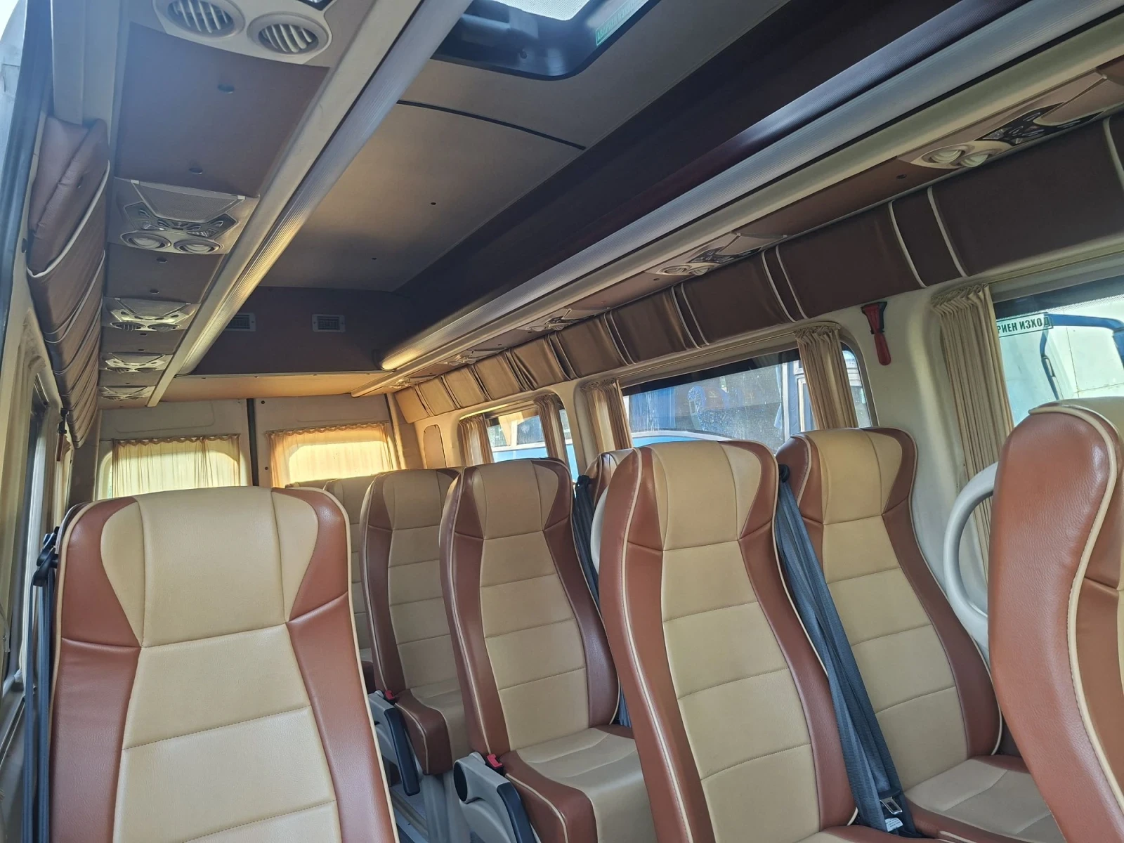 VW Crafter, снимка 3 - Бусове и автобуси - 55682489