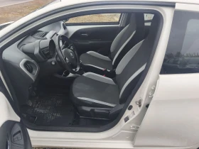 Toyota Aygo, снимка 15