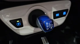 Toyota Prius 1.8 Хибрид, снимка 8