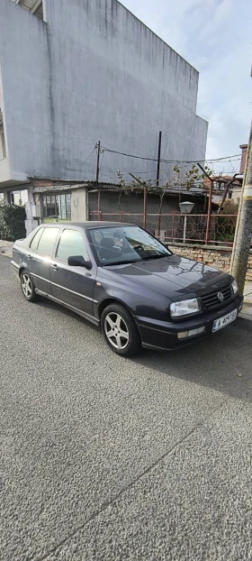 VW Vento | Mobile.bg    2