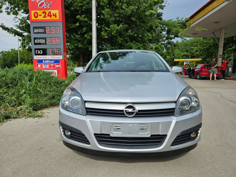 Opel Astra 1.8, 125к.с., XENON!, снимка 2 - Автомобили и джипове - 46192317