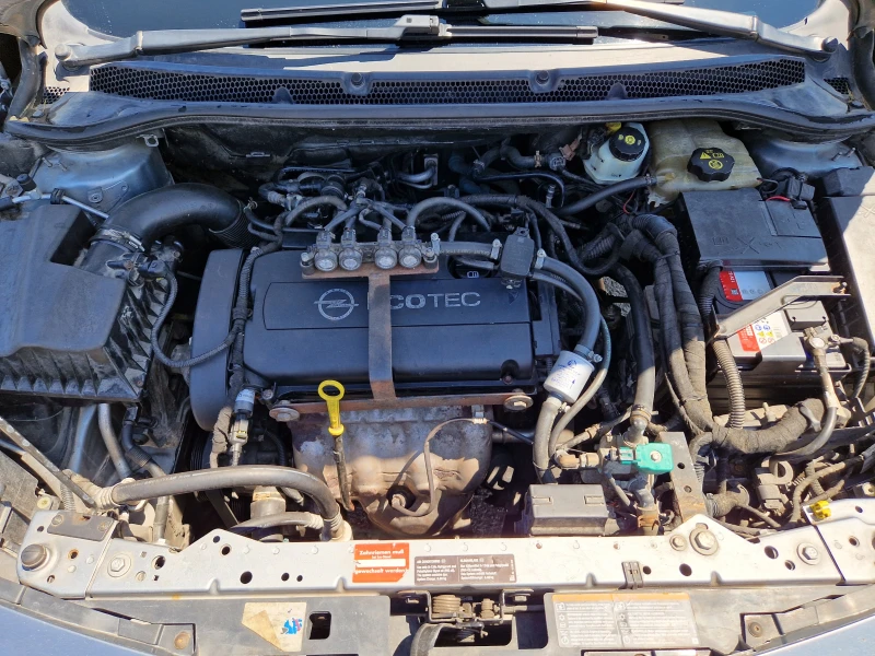 Opel Astra J, снимка 12 - Автомобили и джипове - 47472949