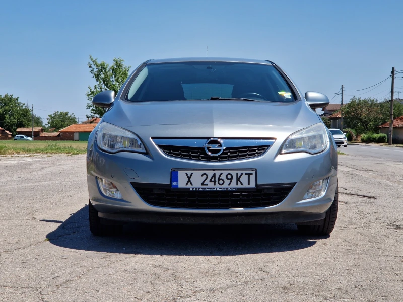 Opel Astra J, снимка 8 - Автомобили и джипове - 47472949