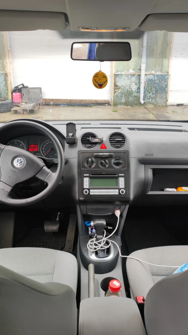 VW Caddy, снимка 7 - Автомобили и джипове - 47485787