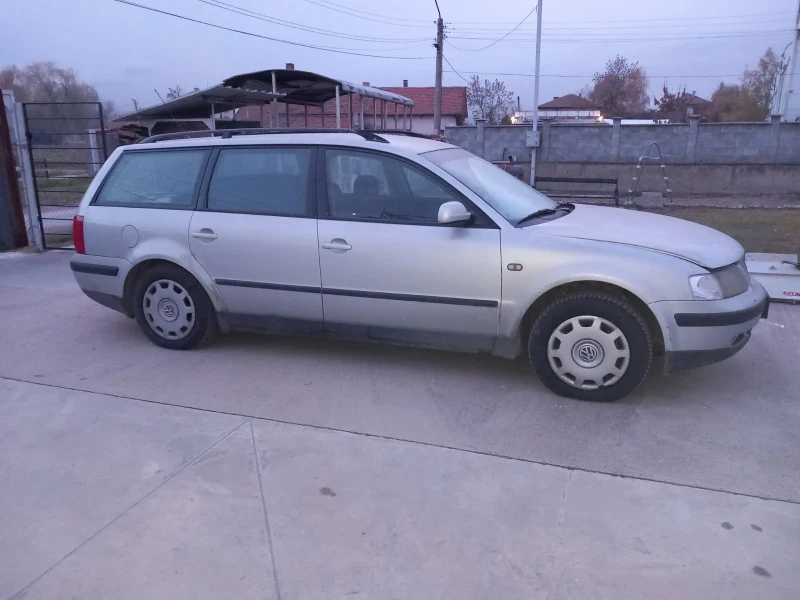 VW Passat, снимка 2 - Автомобили и джипове - 48253543