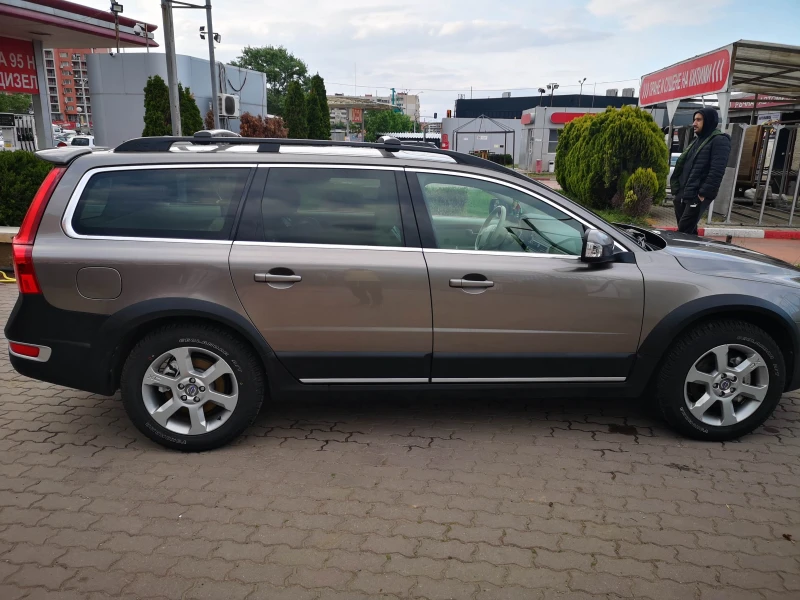 Volvo Xc70, снимка 4 - Автомобили и джипове - 49523723