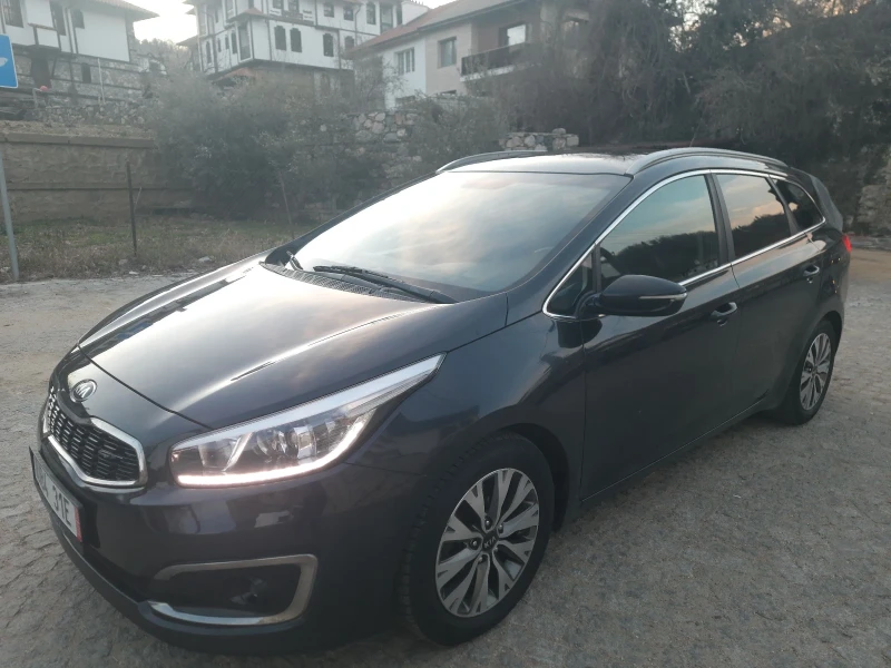 Kia Ceed 1.6 CRDI  136ks  GT -  Ecodinamic, снимка 3 - Автомобили и джипове - 49538732