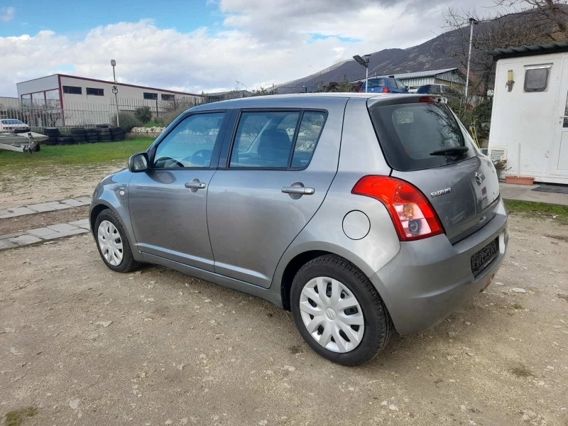 Suzuki Swift 1.3 DDIS, снимка 5 - Автомобили и джипове - 52535214