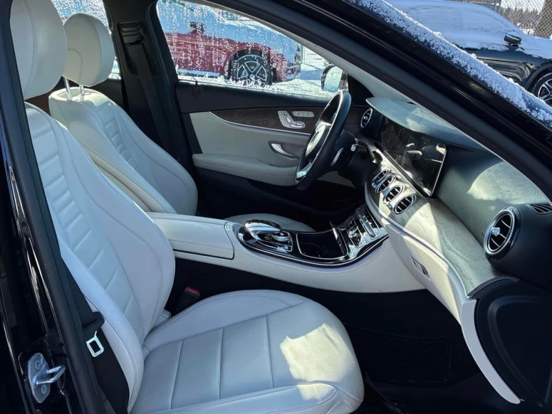 Mercedes-Benz E 400  CARFAX * ФИНАНСИРАНЕ, снимка 17 - Автомобили и джипове - 53215692