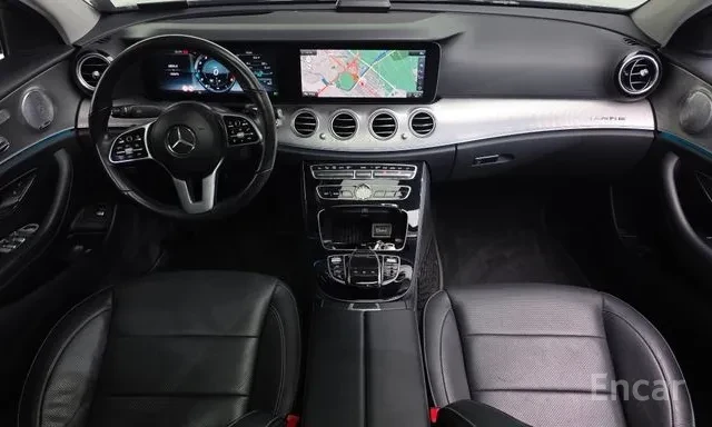 Mercedes-Benz E 300 AMG / 360 / BURMESTER / HUD / ЛИЗИНГ, снимка 6 - Автомобили и джипове - 55254929