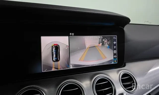 Mercedes-Benz E 300 AMG / 360 / BURMESTER / HUD / ЛИЗИНГ, снимка 13 - Автомобили и джипове - 55254929