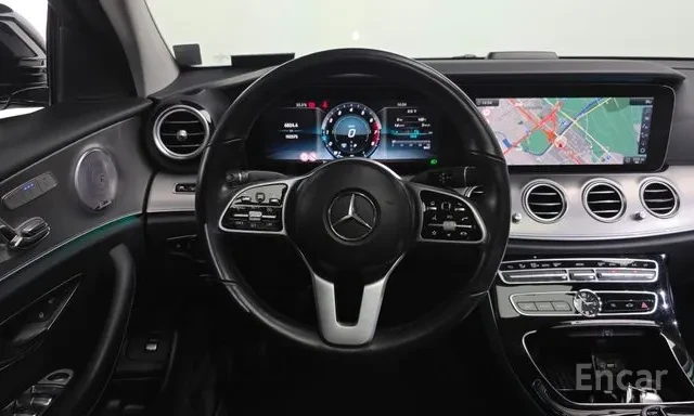 Mercedes-Benz E 300 AMG / 360 / BURMESTER / HUD / ЛИЗИНГ, снимка 12 - Автомобили и джипове - 55254929