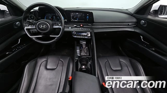 Hyundai Elantra, снимка 7 - Автомобили и джипове - 56082373