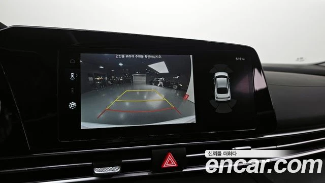 Hyundai Elantra, снимка 15 - Автомобили и джипове - 56082373