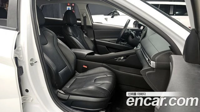 Hyundai Elantra, снимка 10 - Автомобили и джипове - 56082373