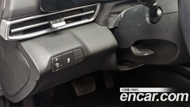 Hyundai Elantra, снимка 16 - Автомобили и джипове - 56082373