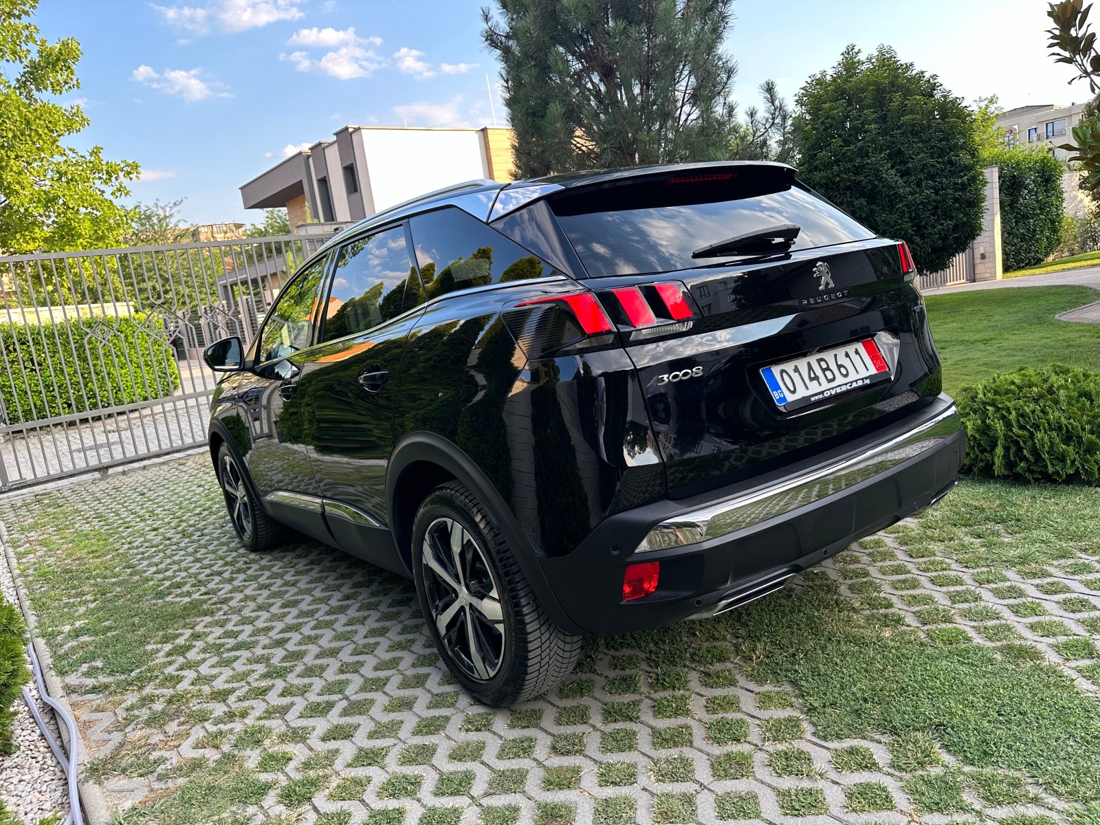 Peugeot 3008 2.0 BLUE-HDi* FULL* PANORAMA - изображение 3