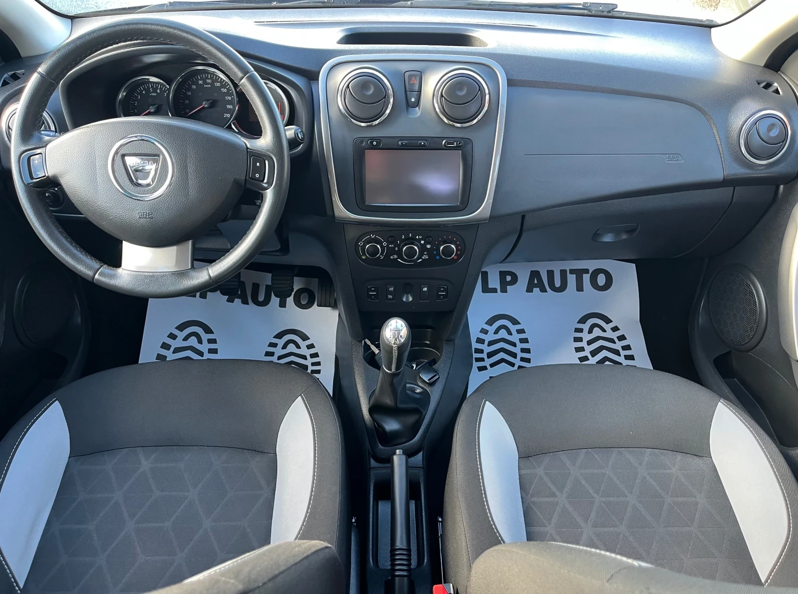 Dacia Sandero STEPWAY* БЕНЗИН* ИТАЛИЯ - изображение 8