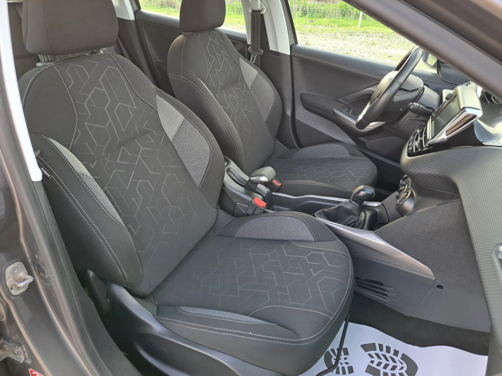 Peugeot 2008 1.6 D Facelift | Mobile.bg � ����������� 14