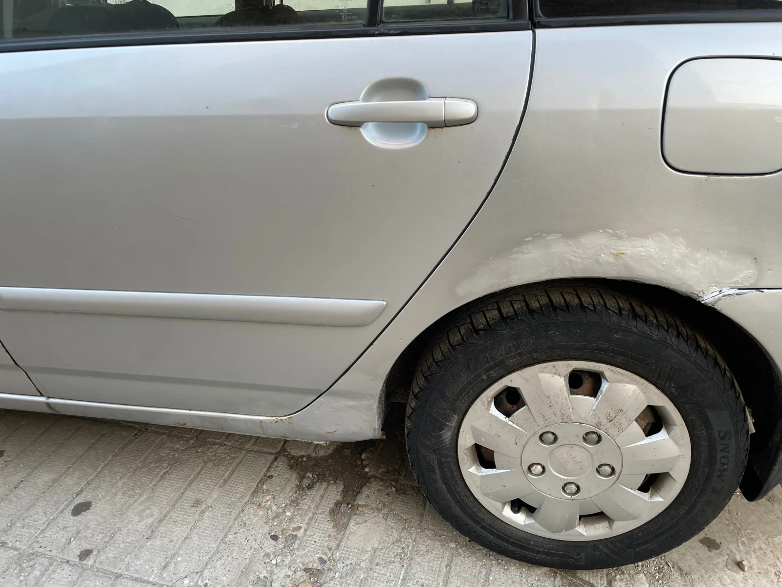 Toyota Corolla D4D - изображение 9