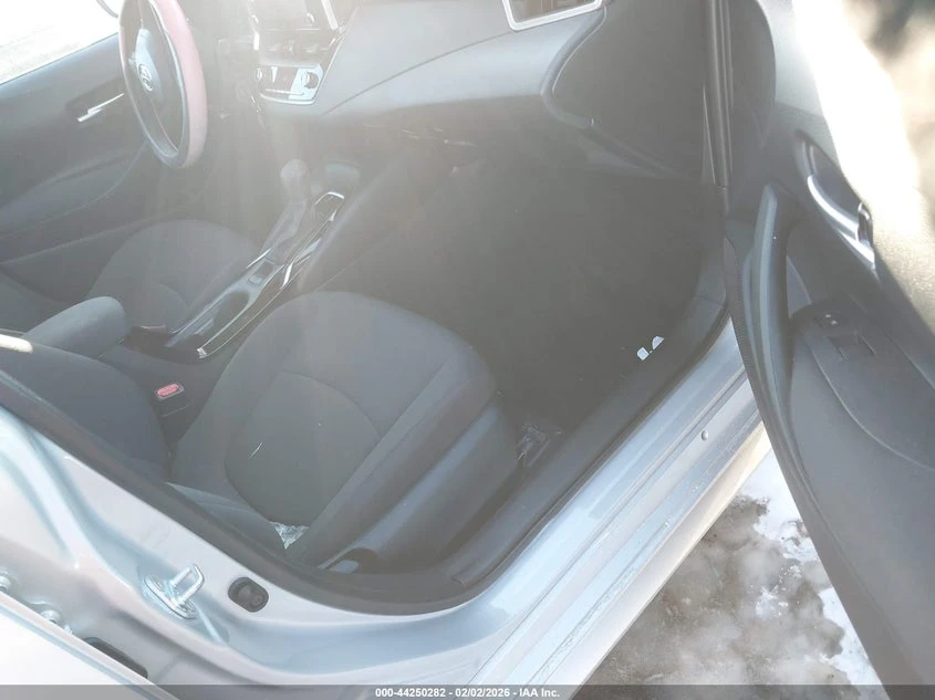 Toyota Corolla 1.8L I-4 DOHC, VVT, 139HP Front Wheel Drive | Mobile.bg � ����������� 5