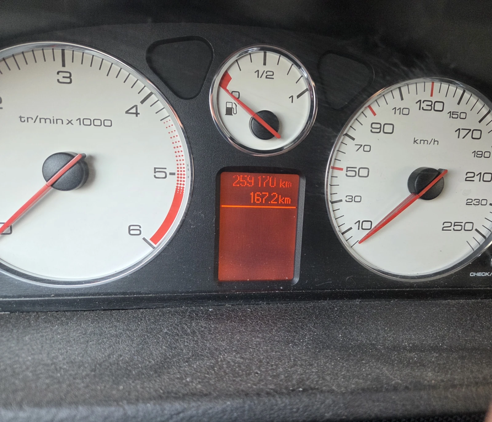 Peugeot 407, снимка 11 - Автомобили и джипове - 54020951