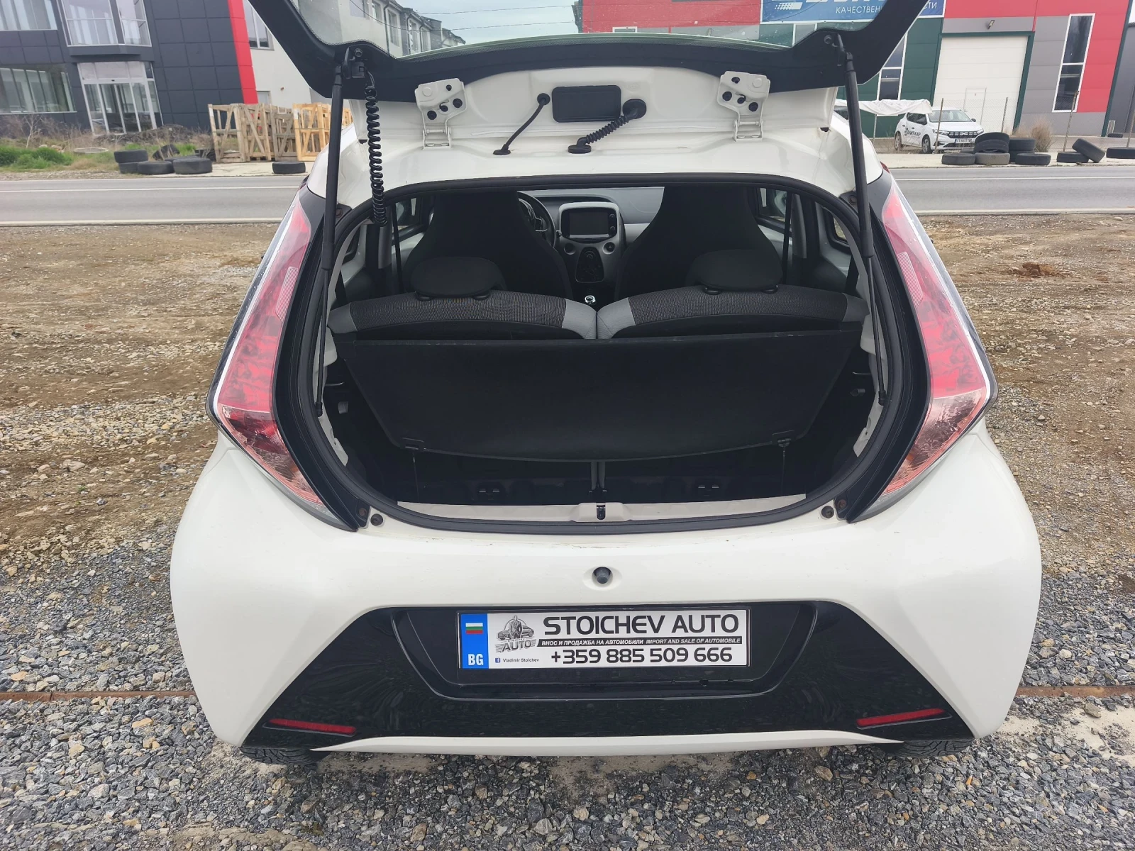 Toyota Aygo, снимка 9 - Автомобили и джипове - 54164125