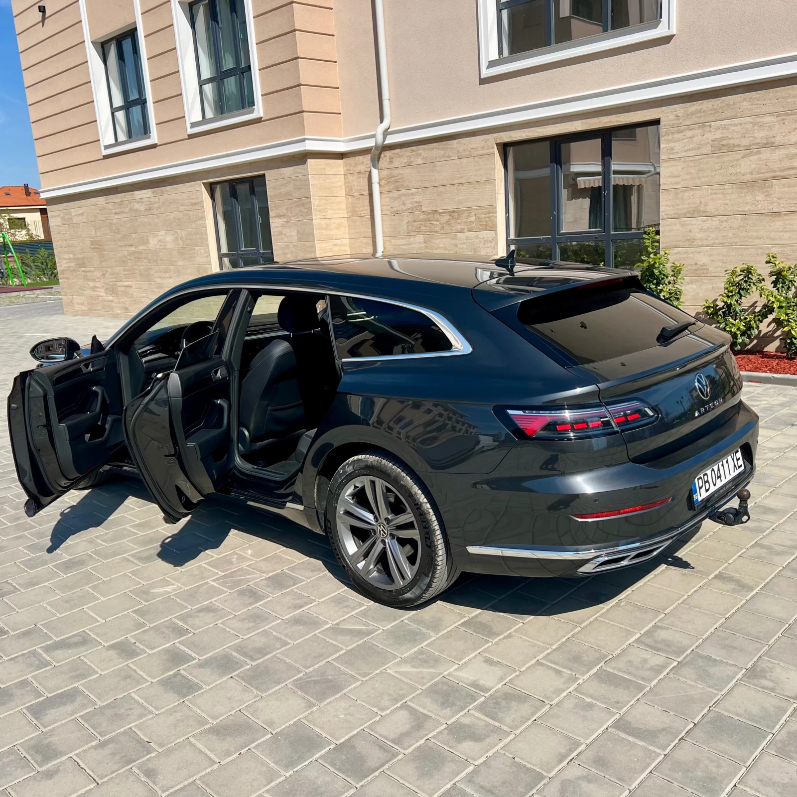 VW Arteon Shooting Brake , снимка 3 - Автомобили и джипове - 54372671