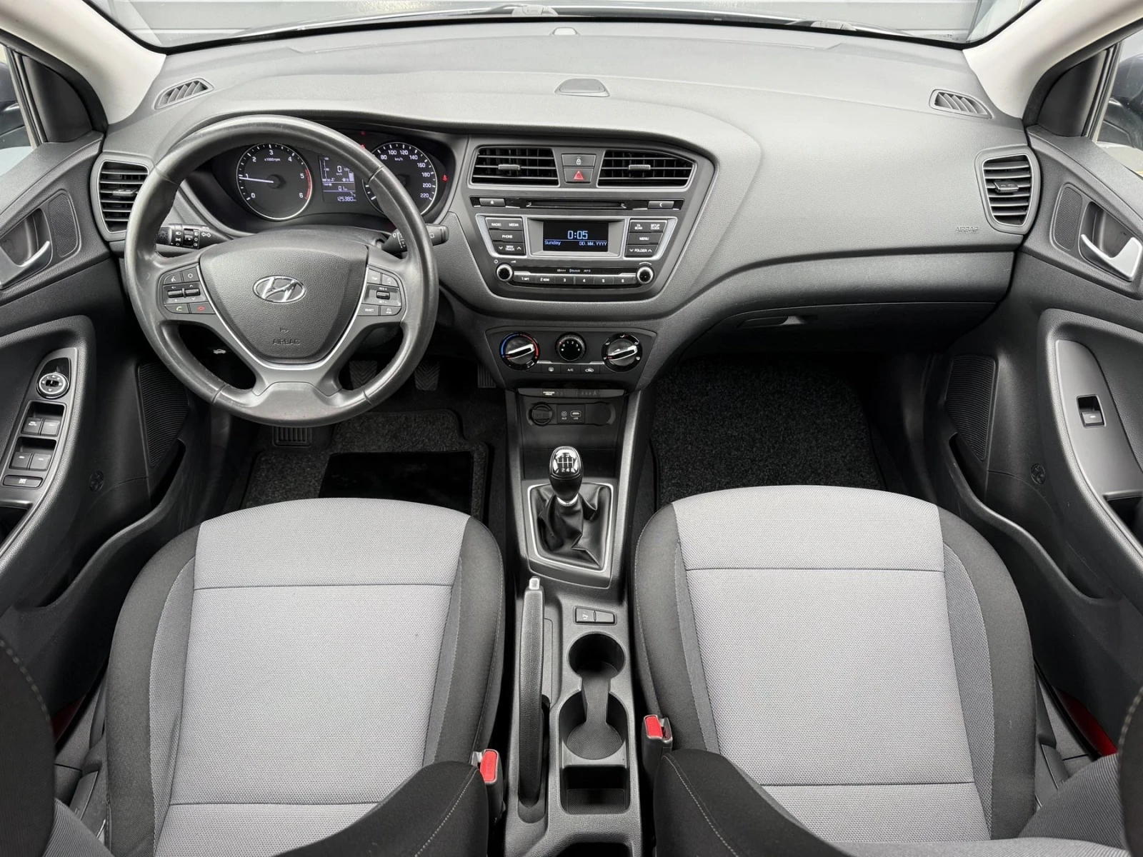 Hyundai I20 1.1 crdi, снимка 7 - Автомобили и джипове - 54577436