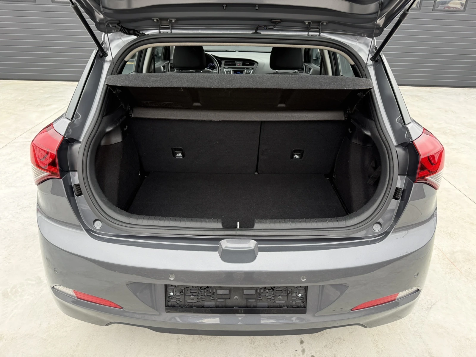 Hyundai I20 1.1 crdi, снимка 15 - Автомобили и джипове - 54577436
