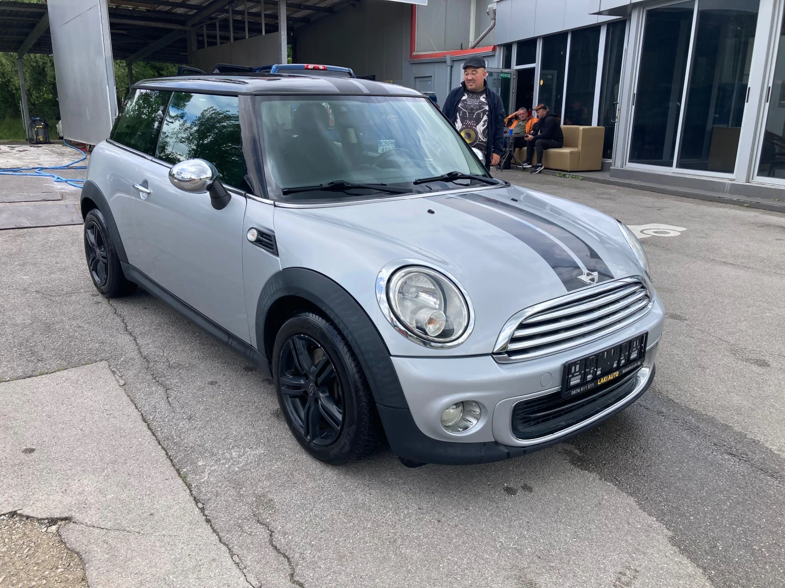 Mini One 1.6 Benzin Evro 5 , снимка 2 - Автомобили и джипове - 54652411