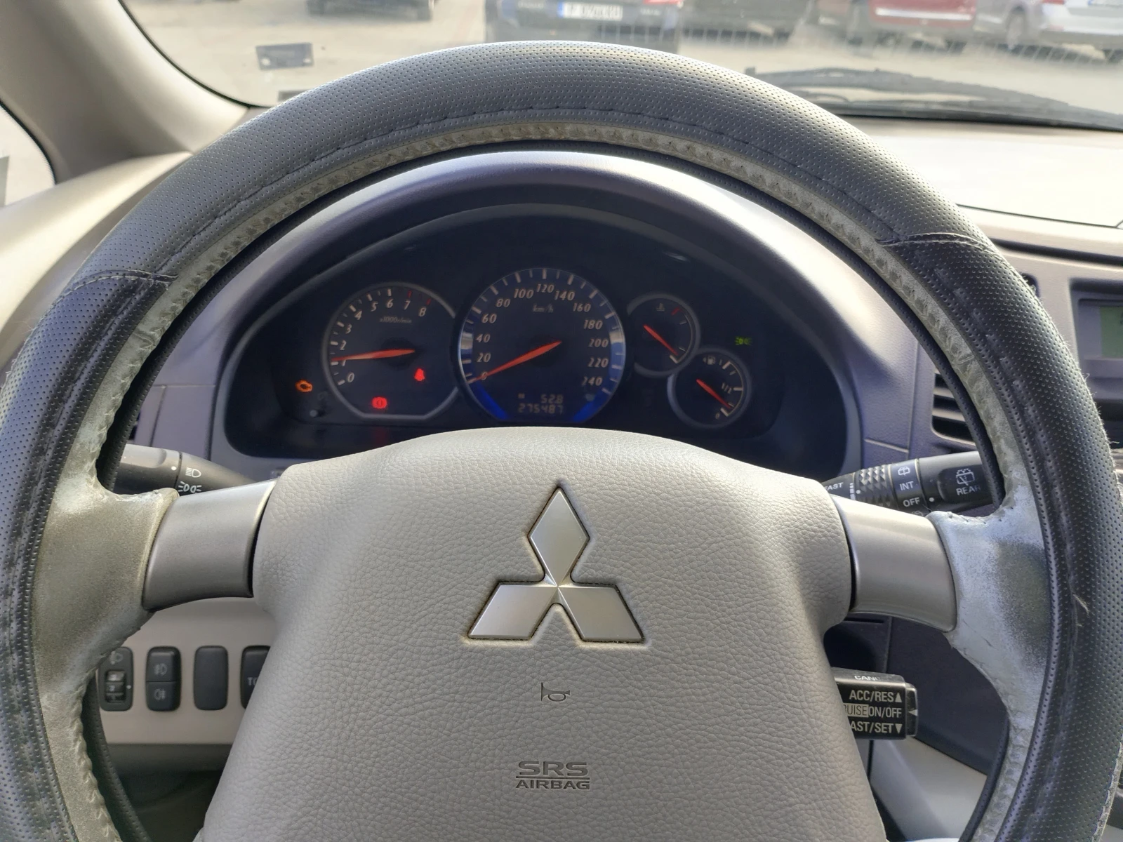 Mitsubishi Grandis 2.4mivec Газ, снимка 12 - Автомобили и джипове - 54659875